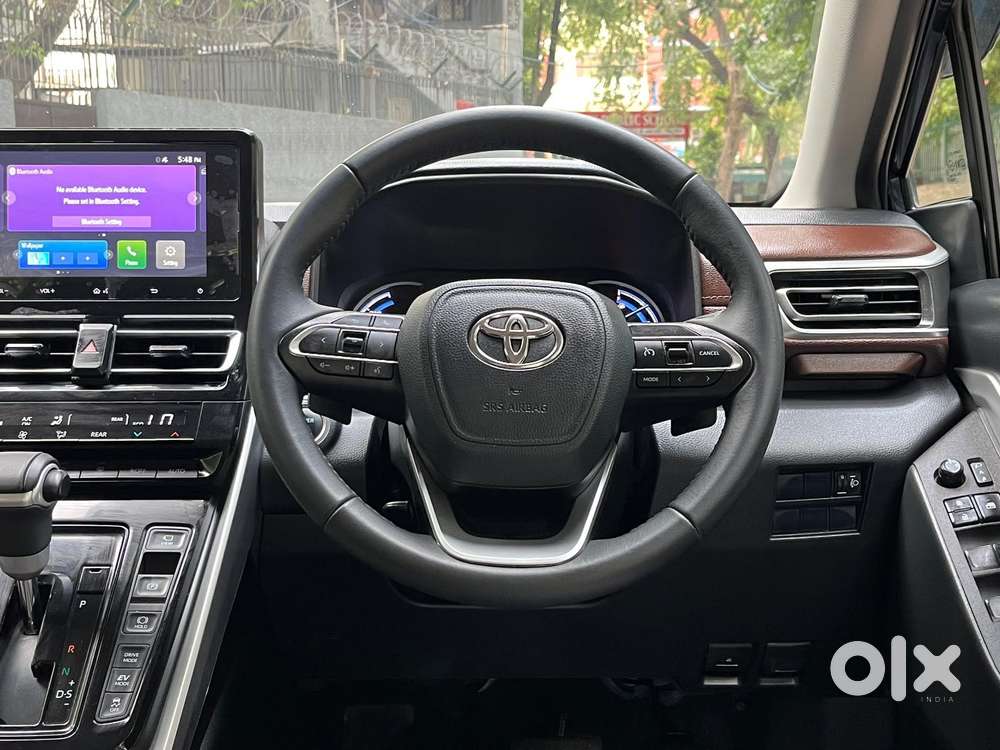 Toyota Innova Hycross 2.0 Vx Hybrid 7 Str, 2025, Petrol