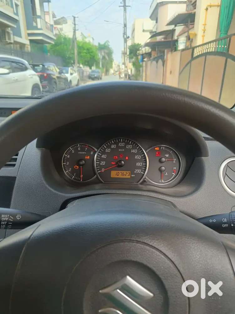 Maruti Suzuki Swift Dzire Vxi 2010 | 1st Owner | Petrol + Lpg