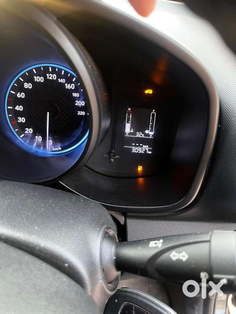 Hyundai New Venue 2021 Petrol Well Maintained