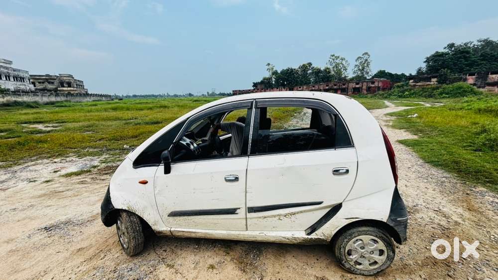 Tata Nano Petrol 2012