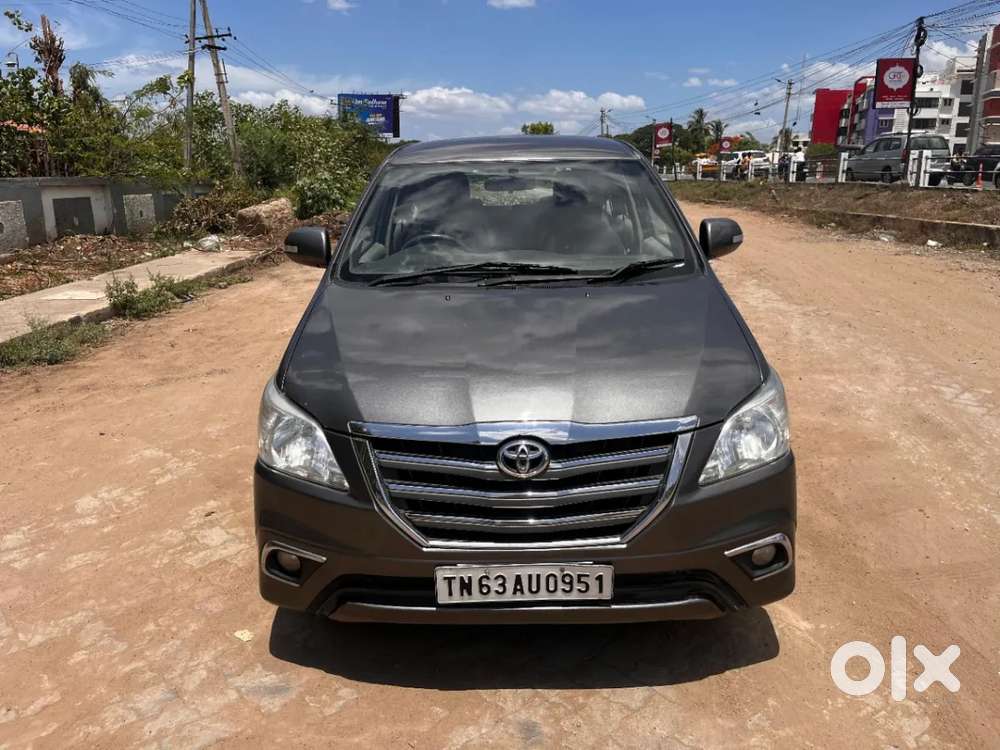 Toyota Innova 2.5 Zx Diesel 7 Seater Bsiii, 2014, Diesel