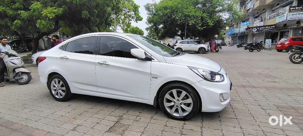Hyundai Verna 1.6 Crdi 2012