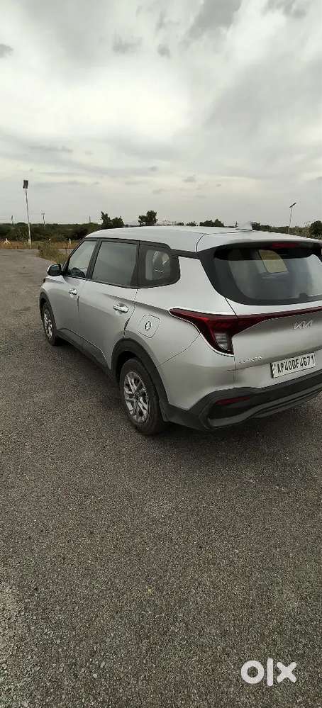 Kia Carens Premium 2024
