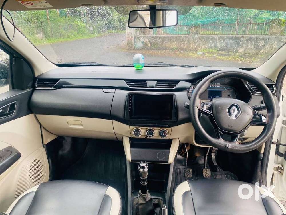 Renault Triber Rxt, 2022, Petrol