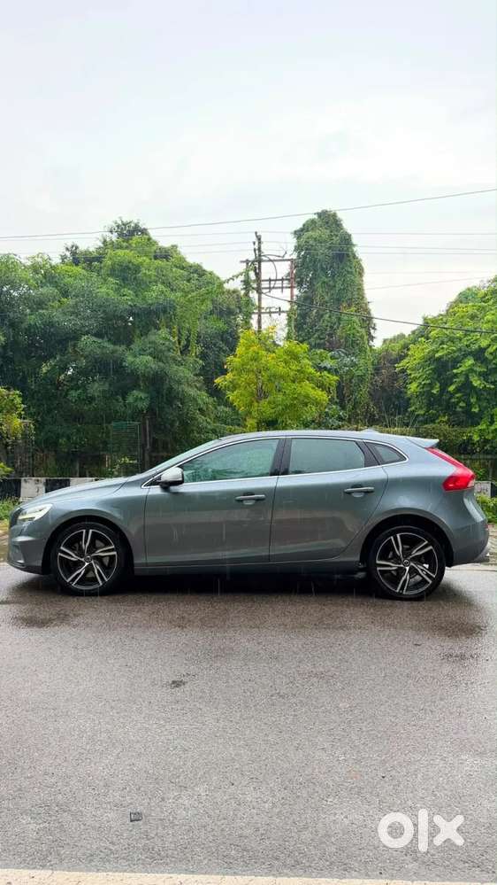 Volvo V40 D3 R Design, 2018, Diesel