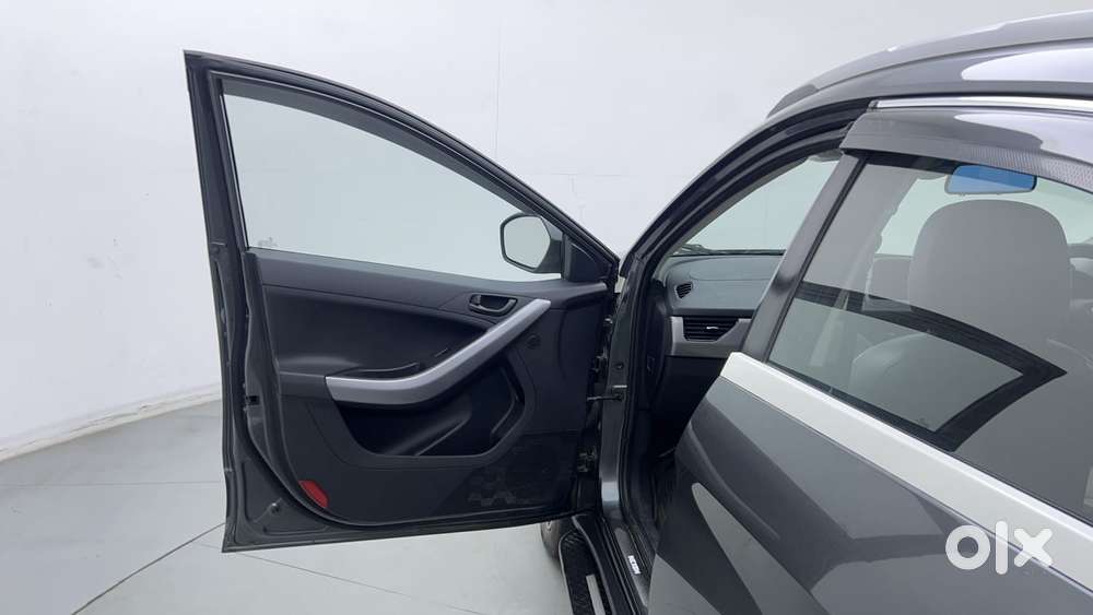 Tata Nexon 1.2 Revotron Xma Amt (s), 2022, Petrol