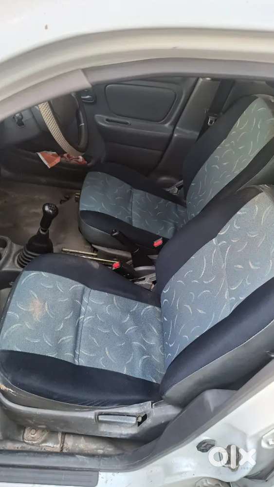 2007 Model Hai White Color Hai Charon Tyre Naya Hai