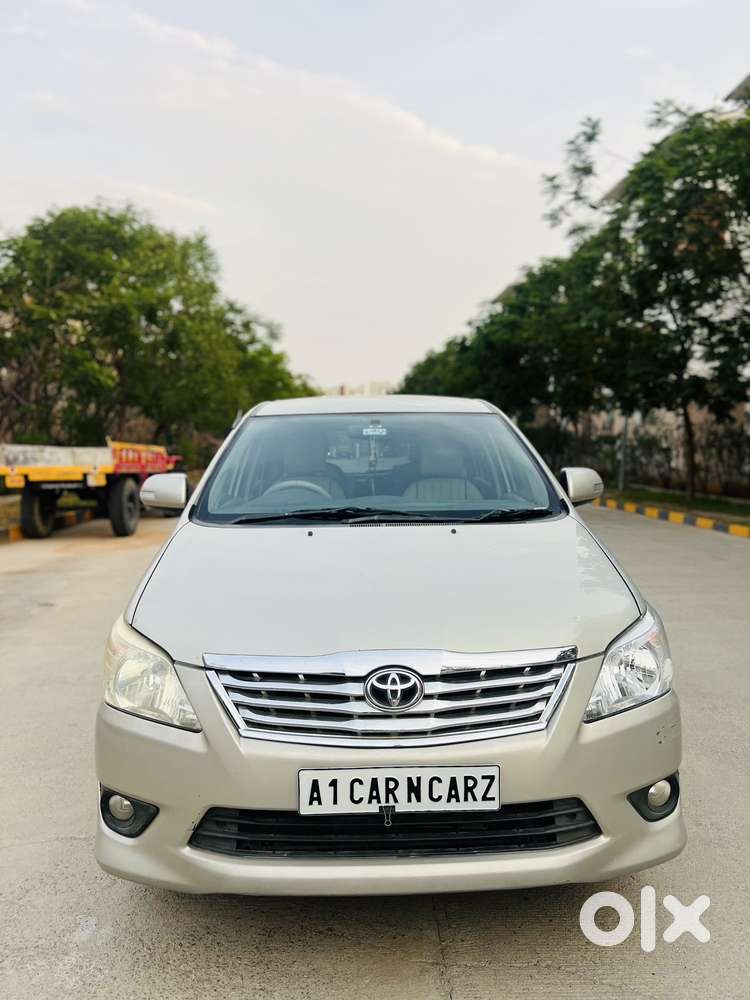 Toyota Innova 2.5 V 7 Str, 2013, Diesel