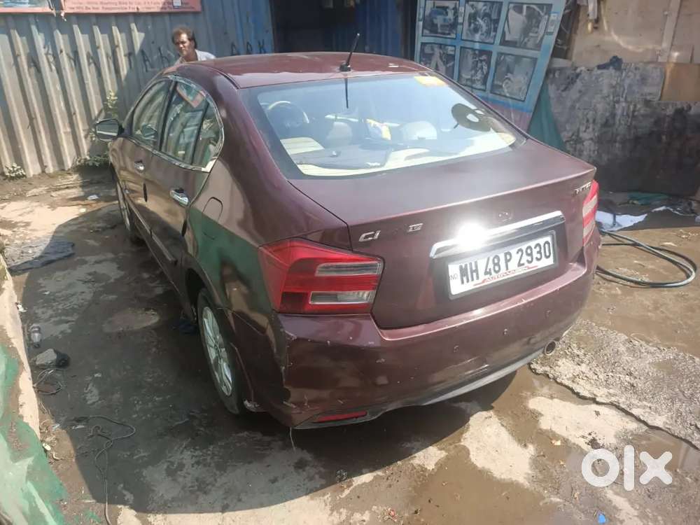 Cng/petrol Pvt Honda City V Model 2/2013 Reg Tp Ins 12/2026 Owner 3