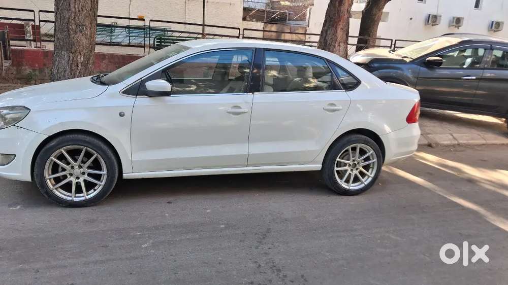 Skoda Rapid Elegance 2015