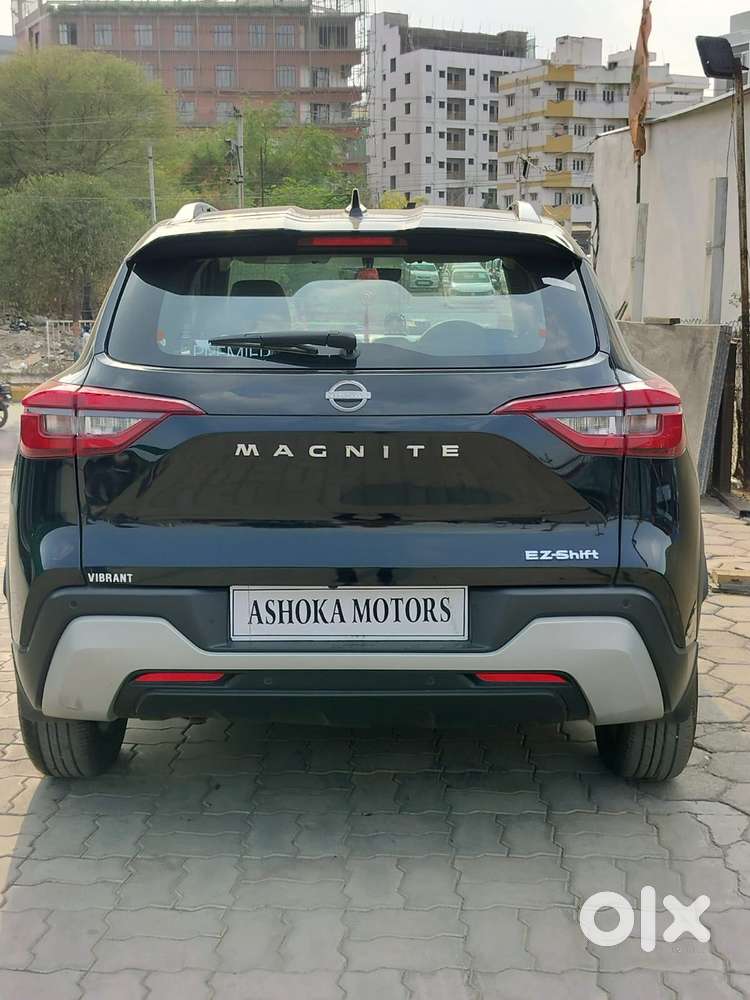 Nissan Magnite N-connecta B4d 1.0 Amt Cng, 2025, Petrol