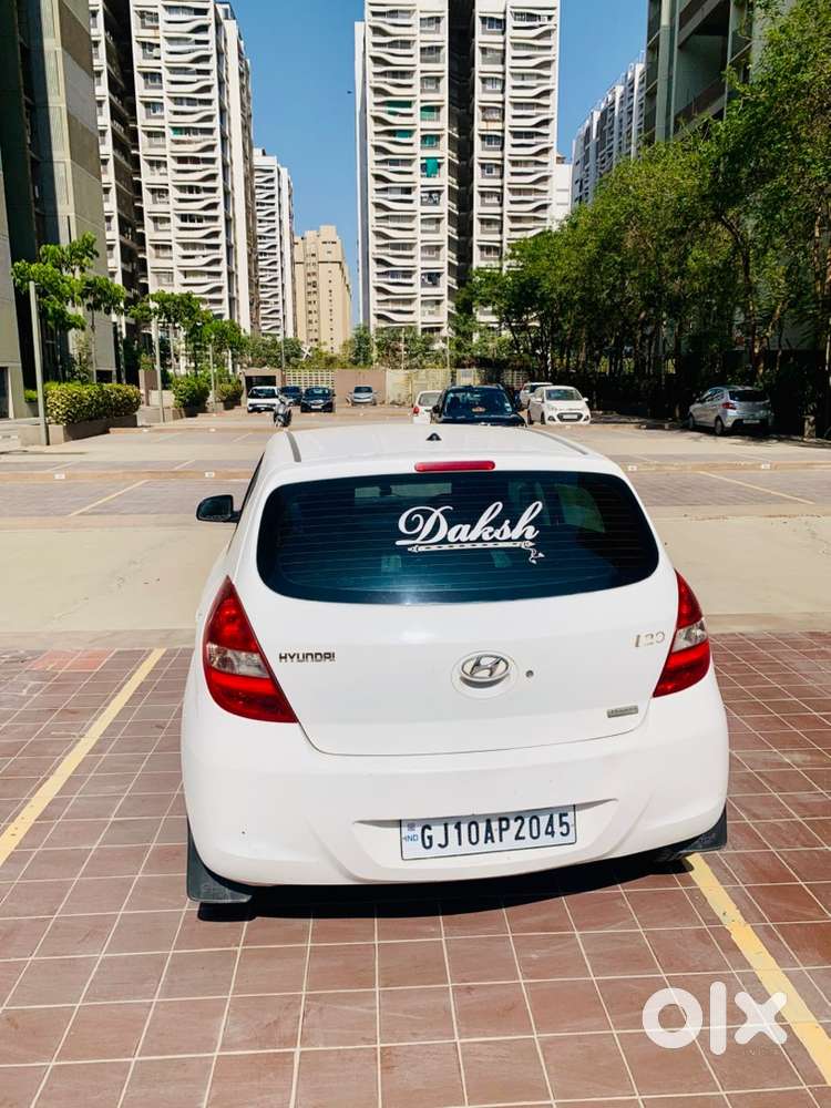 Hyundai I20 Petrol Manual 2011