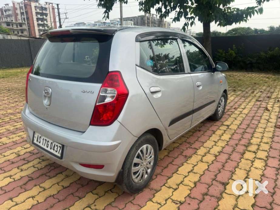 Hyundai I10 Sportz, 2015, Petrol