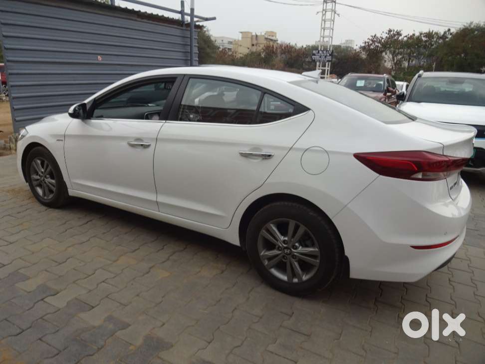 Hyundai Elantra 1.6 Sx Option At, 2018, Petrol