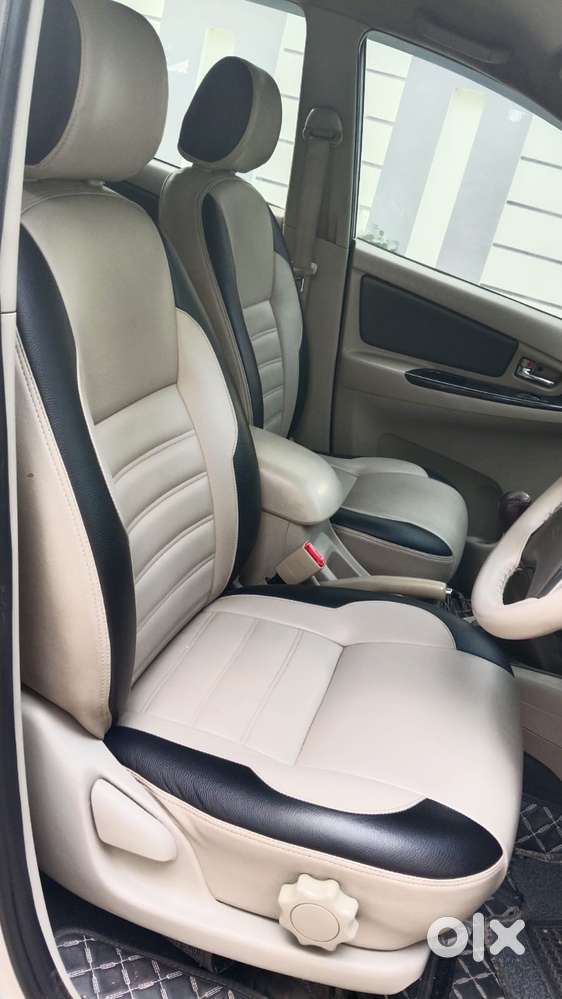 Toyota Innova 2.5 Z Diesel 7 Seater, 2014, Diesel
