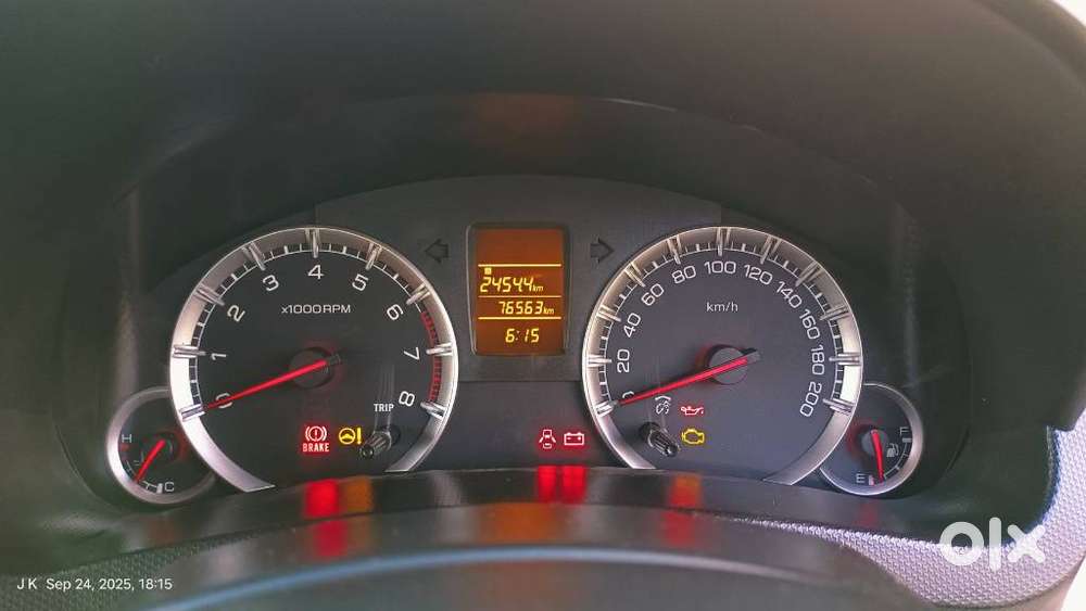 Maruti Suzuki Swift Dzire Vxi Optional, 2015, Petrol