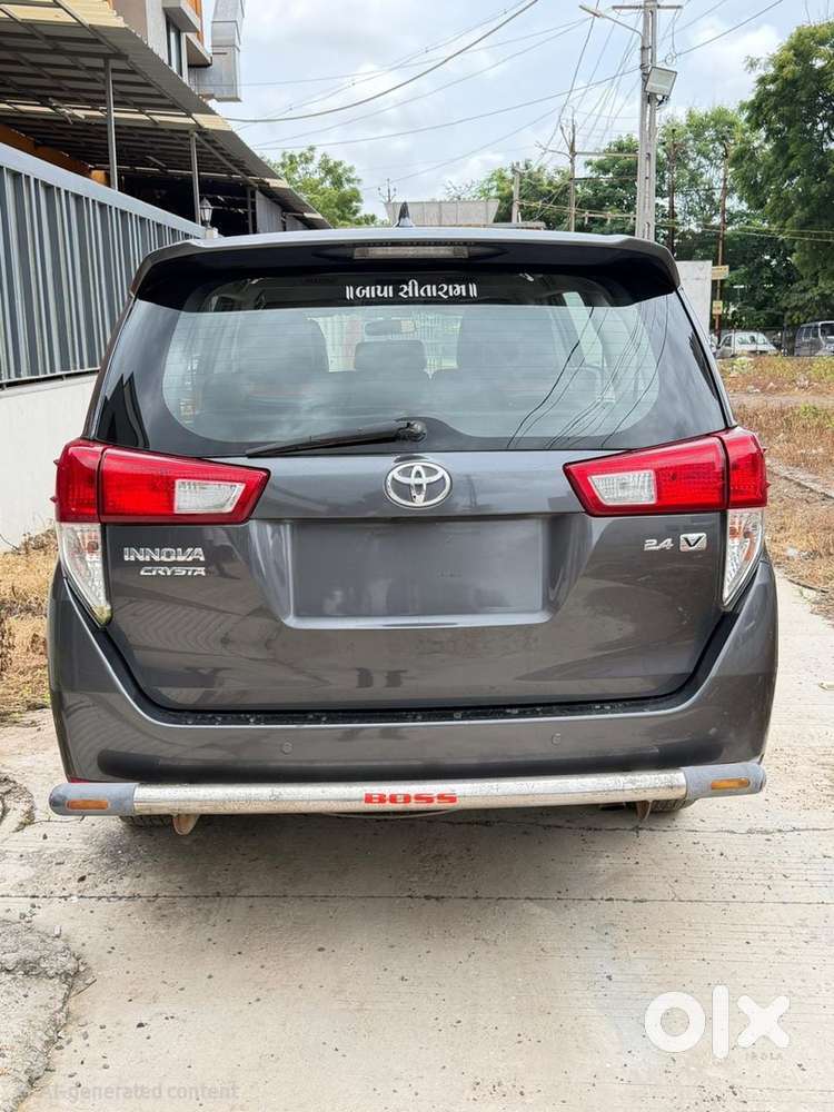 Toyota Innova Crysta 2018 Diesel Well Maintained