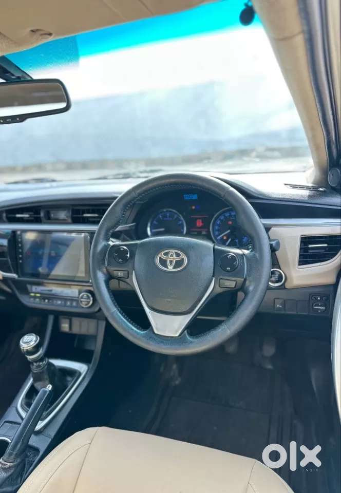 Toyota Corolla Altis 1.8g Limited, 2015, Petrol