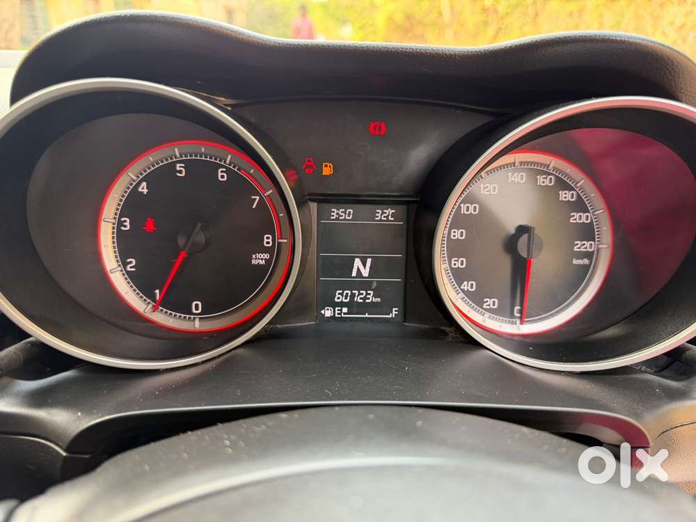 Maruti Suzuki Swift Amt Zxi, 2018, Petrol