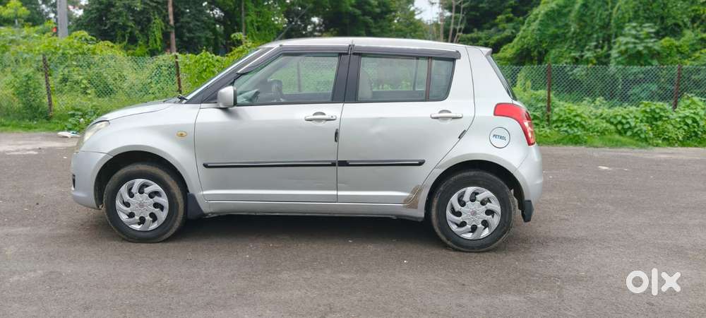 Maruti Suzuki Swift Vxi Optional, 2010, Petrol
