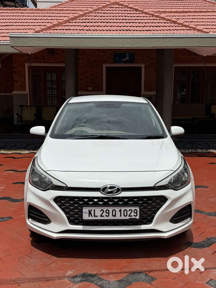 Hyundai I20 Sportz 1.2 Bs-iv, 2019, Petrol