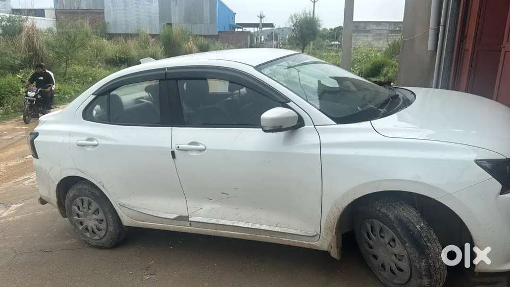Maruti Suzuki Dzire 2026 Vxi Cng