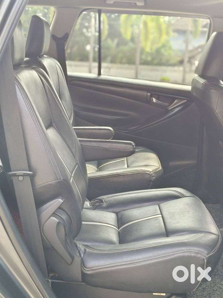 Toyota Innova Crysta 2.4 Gx Mt, 2017, Diesel