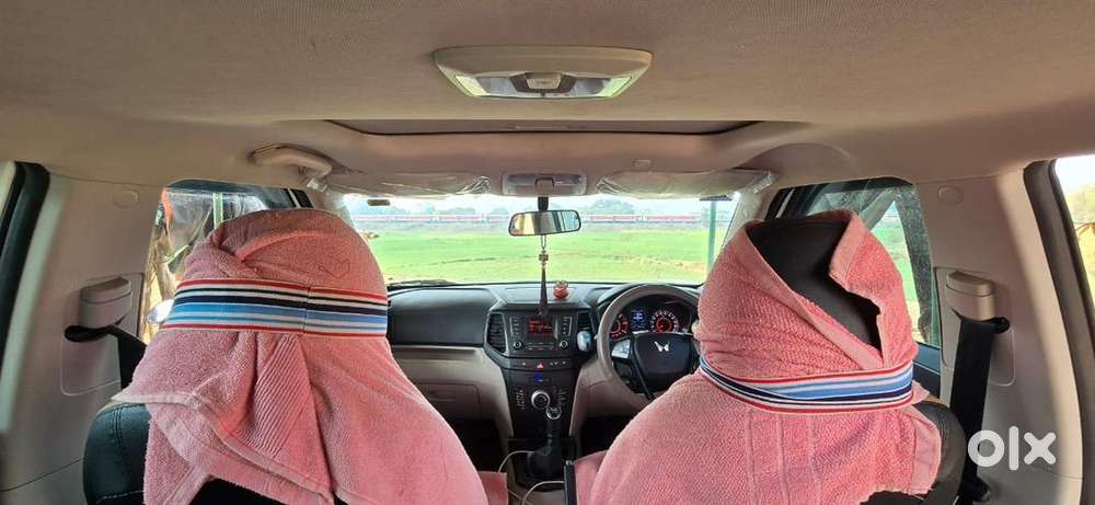 Mahindra Xuv300 2023 Diesel Well Maintained