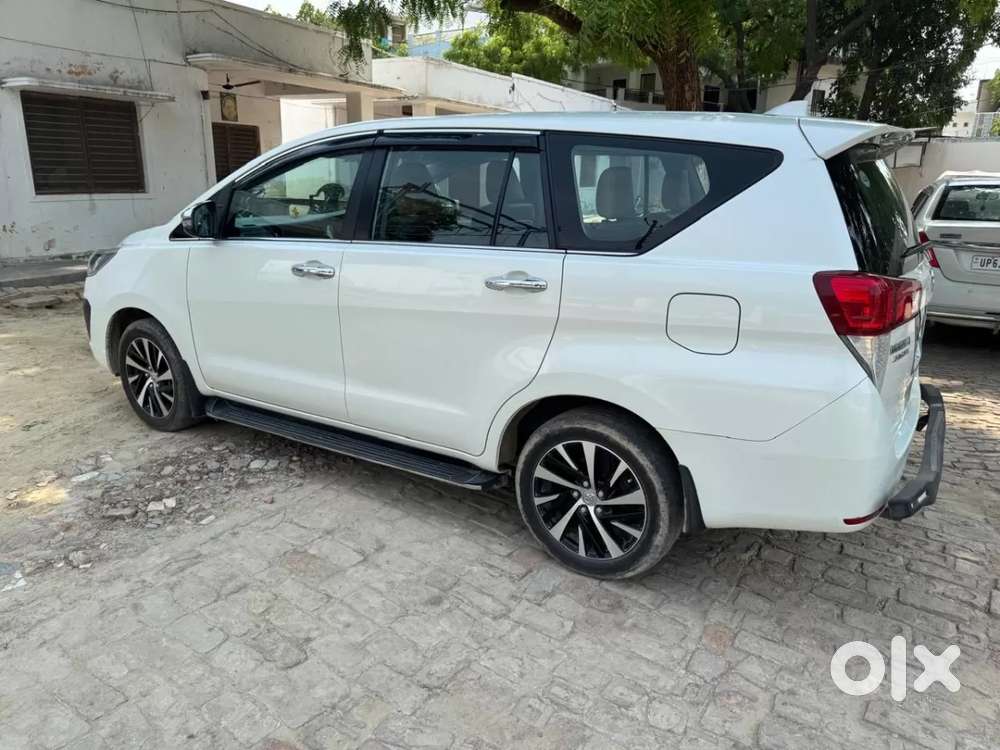 Toyota Innova Crysta [2020-ongoing] 2.4 Zx 7 Str, 2022, Diesel