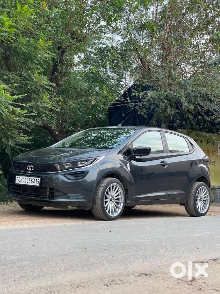 Tata Altroz Xe 2021