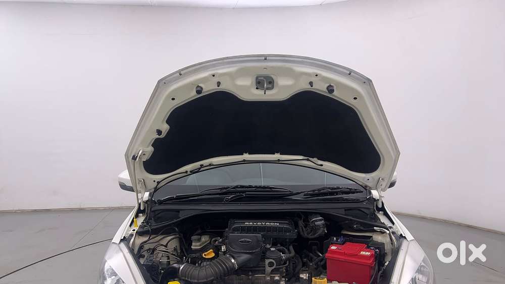 Tata Tiago Xza, 2017, Petrol