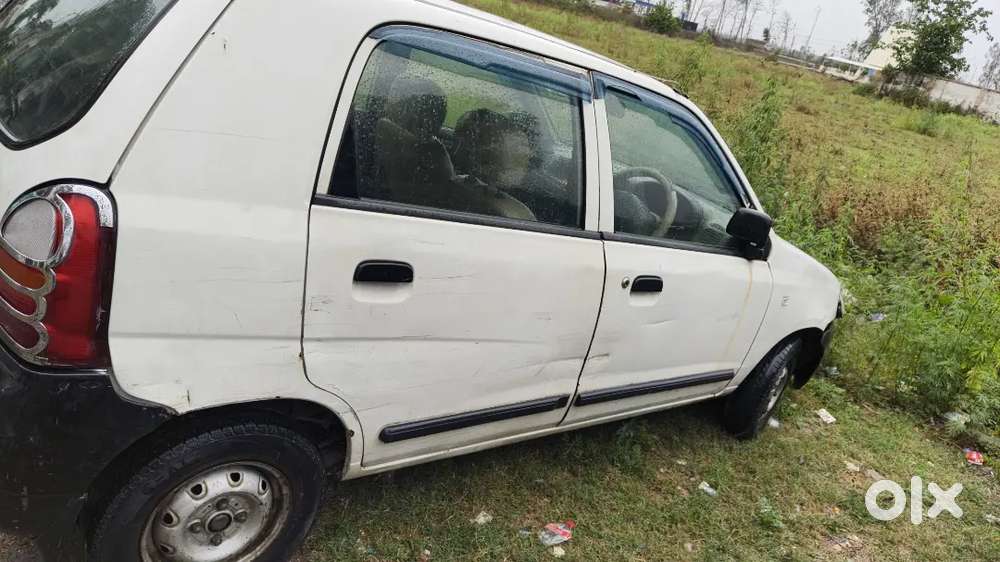 Haldwani Number Hai Bhi Kami Nahin Hai Andar Se Bhi Gadi Hai