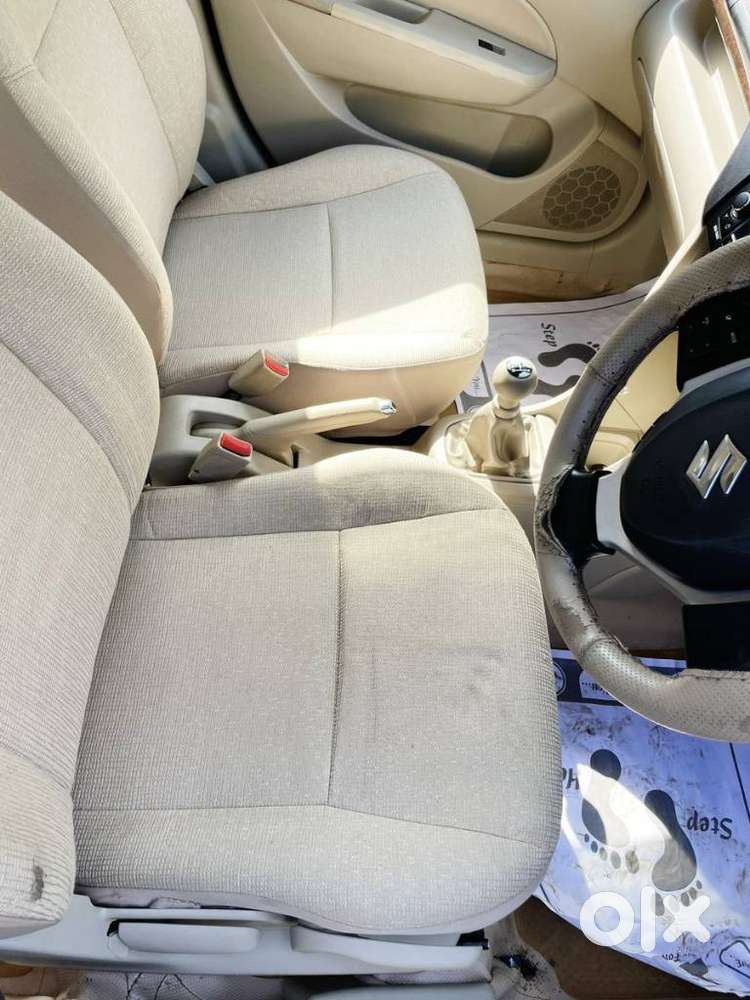 Maruti Suzuki Dzire 1.2 Zxi, 2015, Petrol
