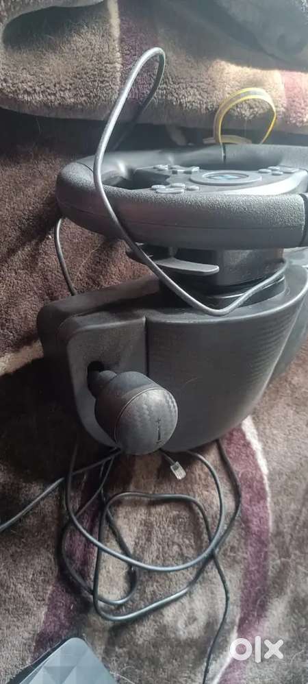 Racing steering wheel