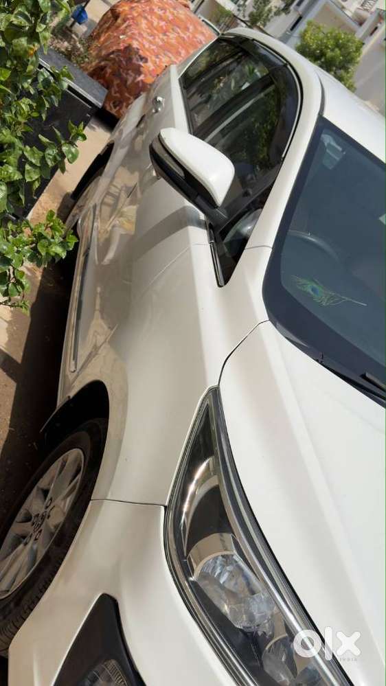 Toyota Innova Crysta 2.4 G Mt 7 Str, 2016, Diesel