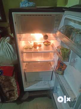 Small fridge store second hand olx