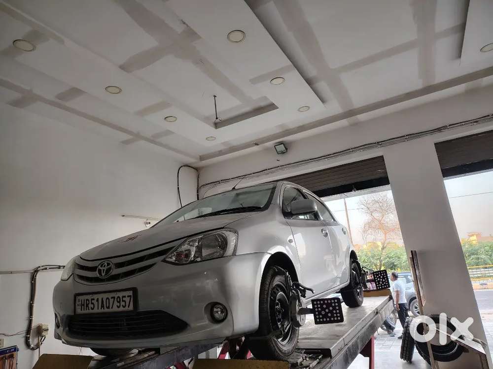 Toyota Etios Liva 2012 Silver