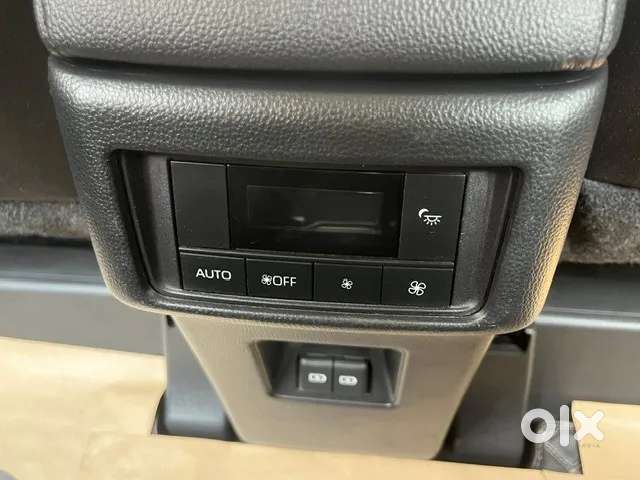 Toyota Innova Hycross 2.0 Vx Hybrid 7 Str, 2023, Petrol