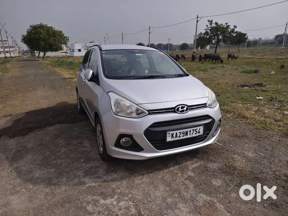 Hyundai Grand I10 2016 Petrol 142000 Km Driven