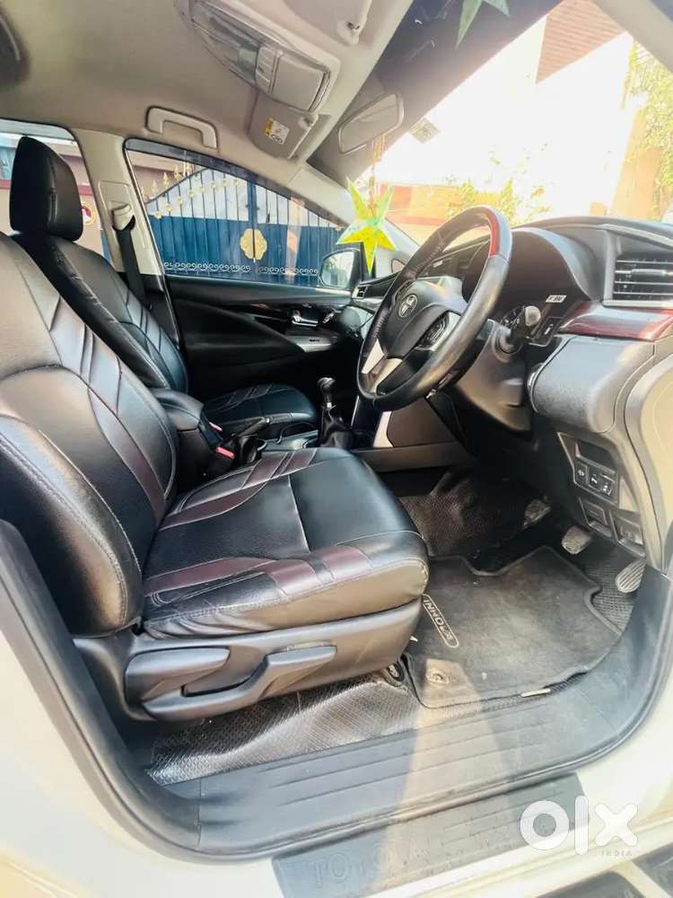 Innova Crysta 2.4 V 2021 Model