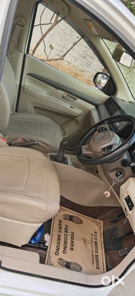 Maruti Suzuki Ertiga Vxi, 2025, Petrol