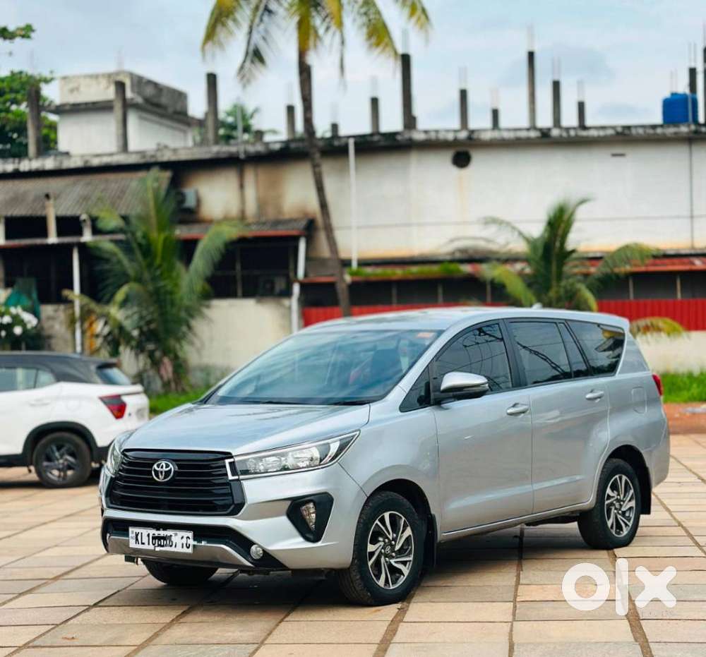 Toyota Innova Crysta 2.4 G Mt 7 Str, 2022, Diesel