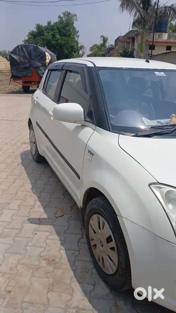 Maruti Suzuki Swift 2011 Petrol 90000 Km Driven