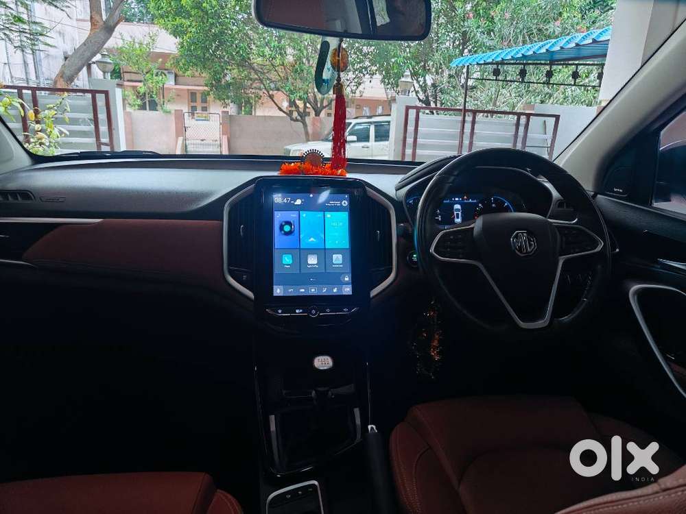 2022 Mg Hector Plus Diesel 6-seater Mt  Only 12,500 Km  1st Owner