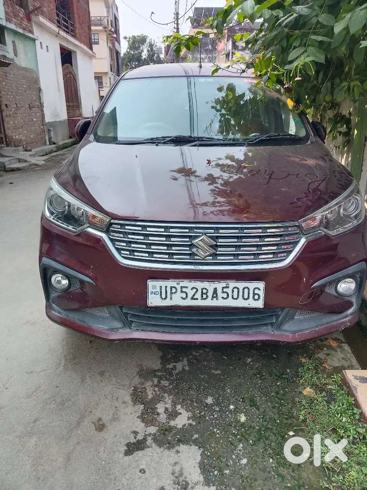 Maruti Suzuki Ertiga Top Model Zxi Smart Hybrid