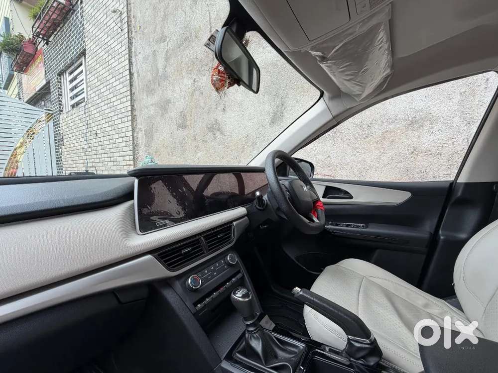 Mahindra Xuv700 Petrol 2022