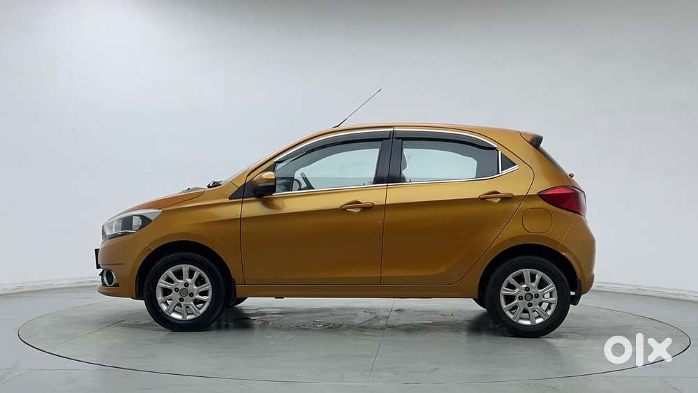 Tata Tiago Xza, 2017, Petrol