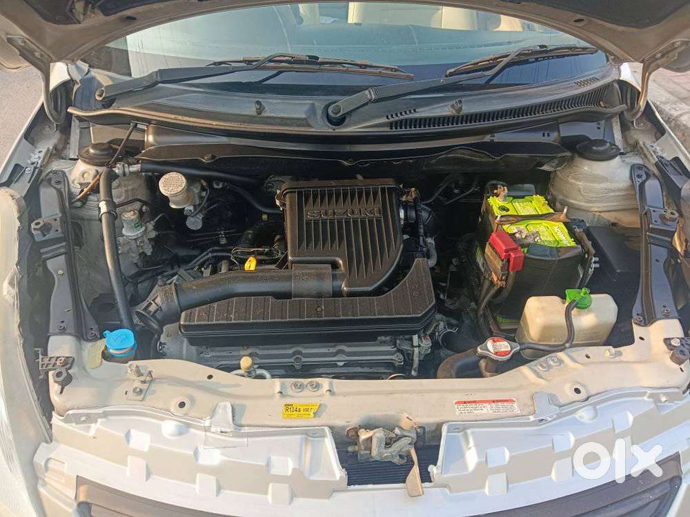 Maruti Suzuki Swift Dzire 1.2 Vxi Bsiv, 2013, Petrol