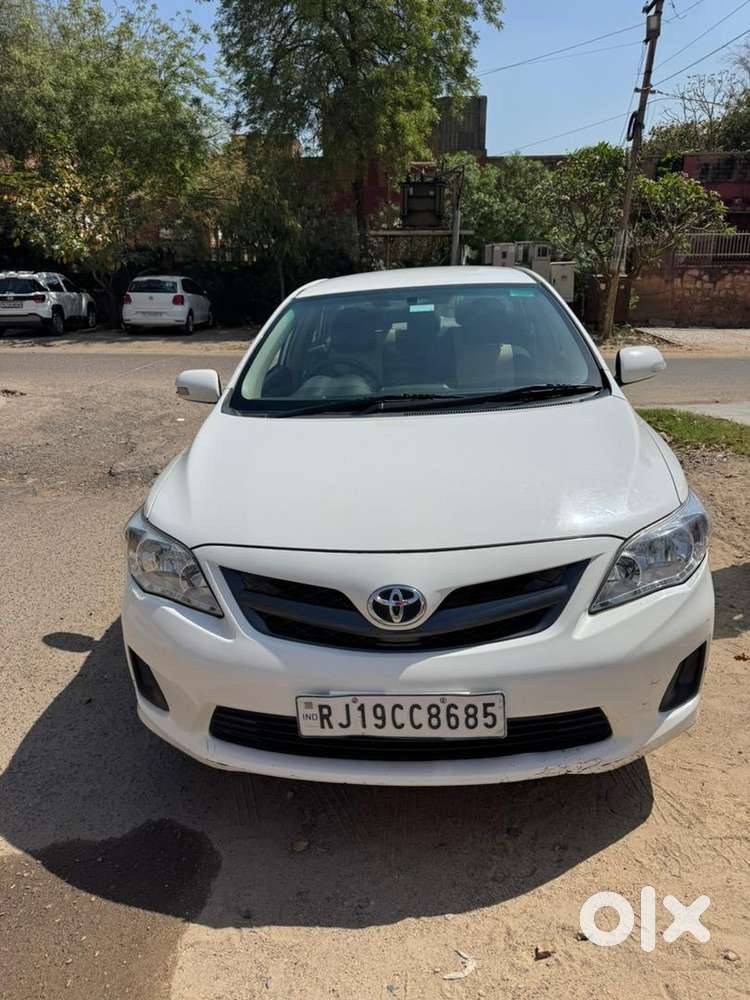 Toyota Corolla Altis 2012 Diesel Showroom Condition