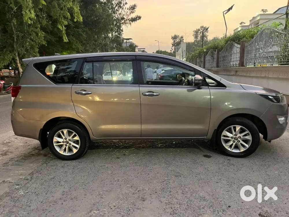 Toyota Innova Crysta 2019